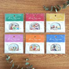 Lade das Bild in den Galerie-Viewer, Flake sticker "dainty" from Japan<GAIA>
