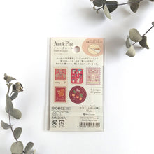 Load image into Gallery viewer, Antick Piac Flake sticker -Roche(squirrel)-