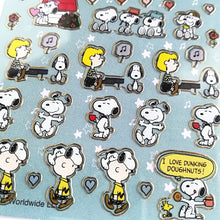 Lade das Bild in den Galerie-Viewer, Snoopy ”80' Pale Green" mini sticker