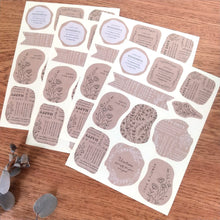 Charger l'image dans la galerie, Kraft Die Cut seal "natural nordic/Love & Flower" from Japan by Kyowa