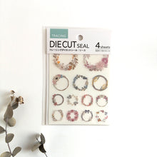 Lade das Bild in den Galerie-Viewer, Tracing Die Cut seal &quot;Wreath&quot; from Japan by DAISO
