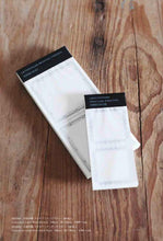 Lade das Bild in den Galerie-Viewer, Label Book Small/Large By Classiky From Japan
