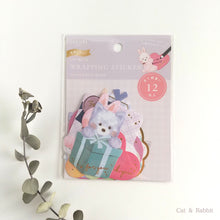 Carica l&#39;immagine nel visualizzatore di Gallery, Wrapping  sticker flake &quot;Cat &amp; Rabbit/Bear&quot;
