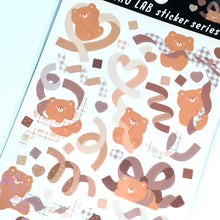 Charger l&#39;image dans la galerie, Topping Lab sticker &quot;Bear ribbon&quot;
