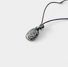 Charger l&#39;image dans la galerie, TRAVELER’S notebook Pewter charm -Coffee bean-
