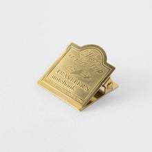 Charger l&#39;image dans la galerie, TRAVELER’S factory Brass Clip -TRC Logo/Airplane- travelers notebook
